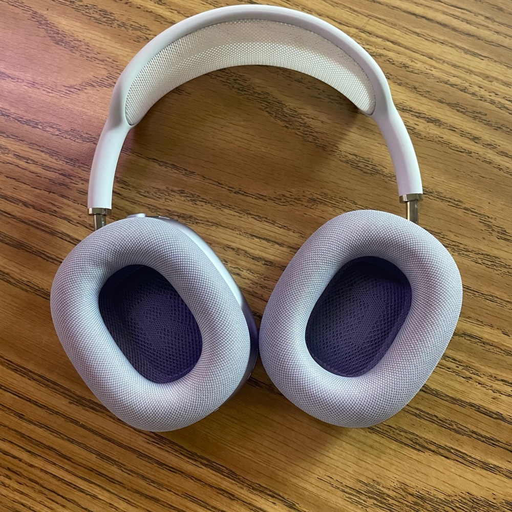 AirPods Max - Picture 4 of 5